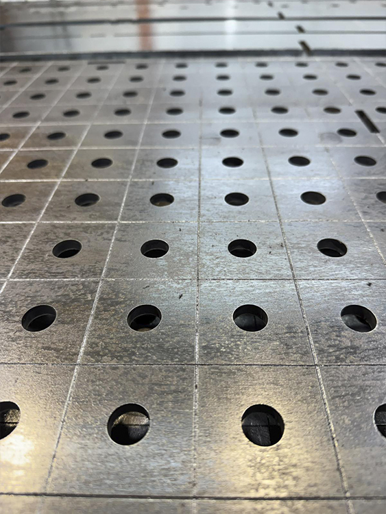 Разметочная сетка D16 стола сварщика