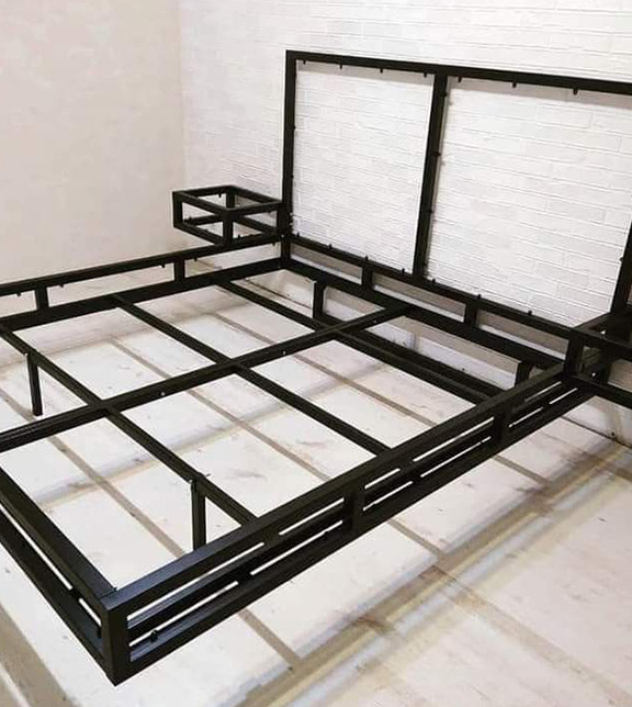 Кровать из железа